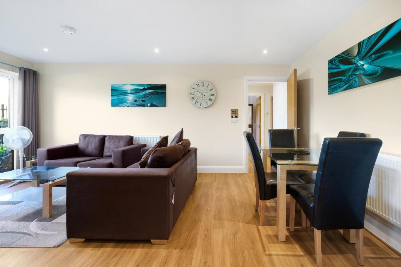 London Heathrow Living Serviced Apartments By Ferndale Stanwell Exteriér fotografie