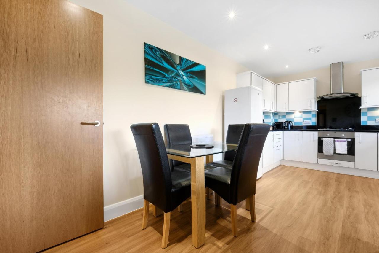 London Heathrow Living Serviced Apartments By Ferndale Stanwell Exteriér fotografie